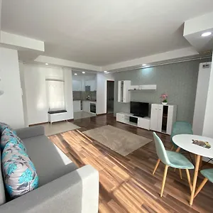 Deluxe Cosmopolis Stefanestii de Jos