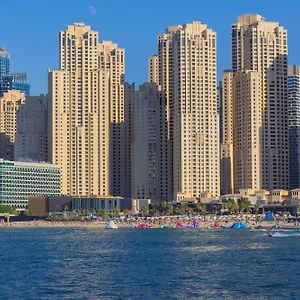 Hilton The Walk **** Dubaj