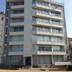  Apartment Raversijde With Sea View Belgien