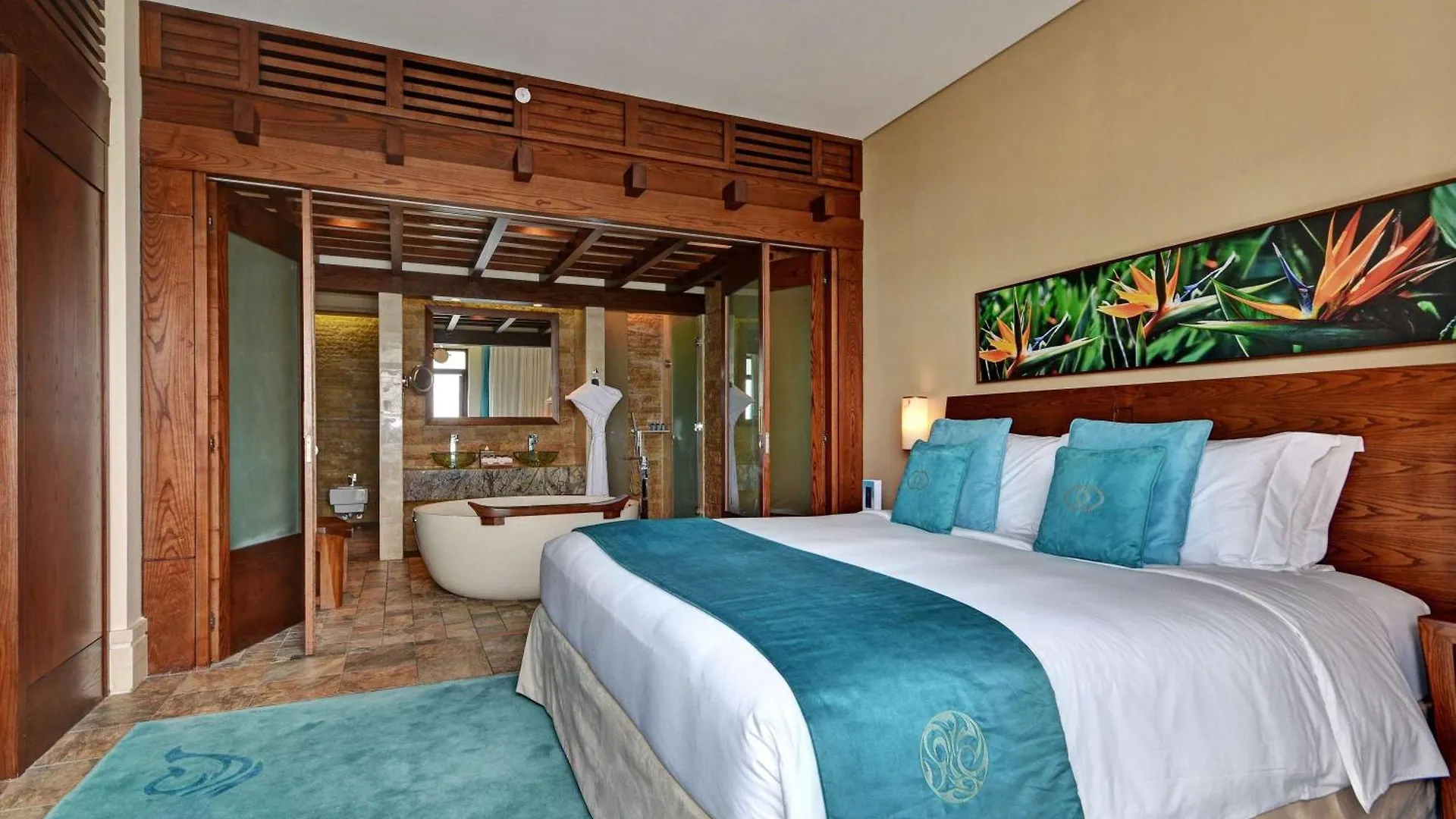 Sofitel Dubai The Palm Resort & Spa