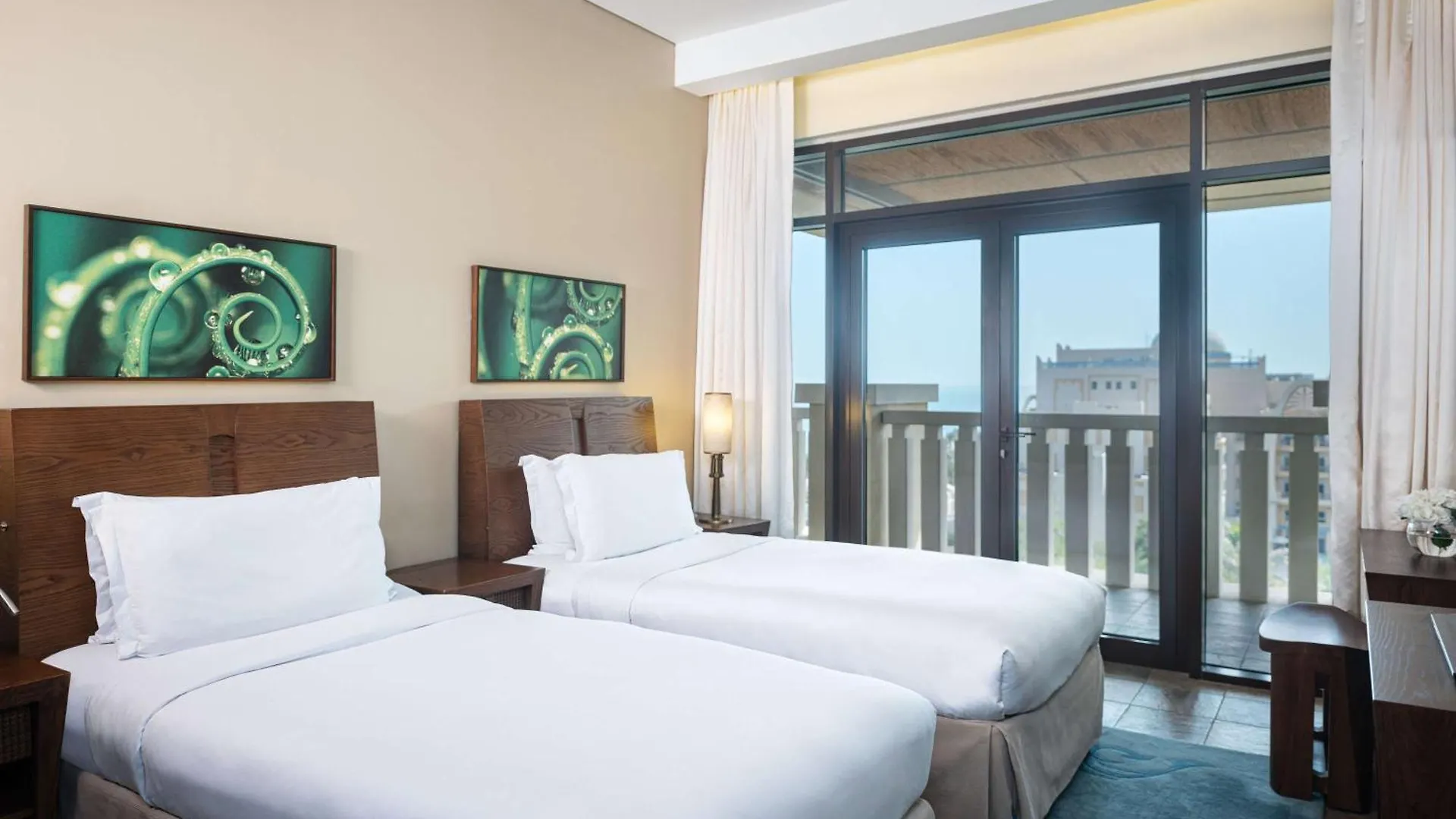 Sofitel Dubai The Palm Resort & Spa 5*,