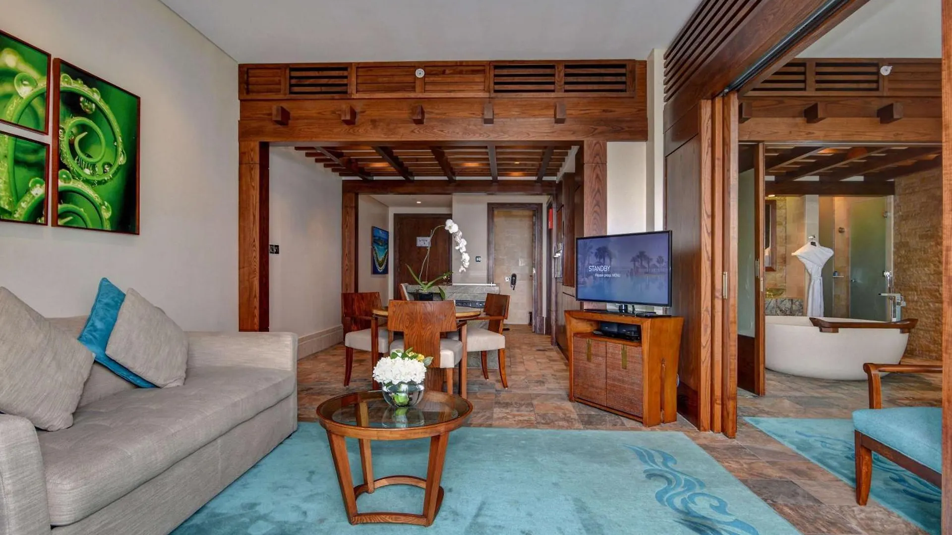 Sofitel Dubai The Palm Resort & Spa